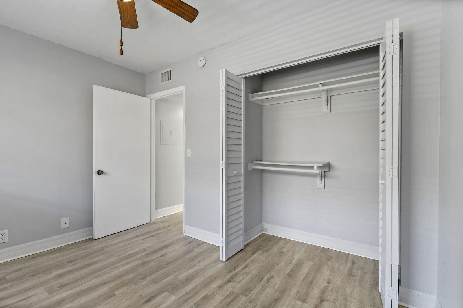 5160 Las Verdes Circle 314, Delray Beach, FL 33484 photo 21