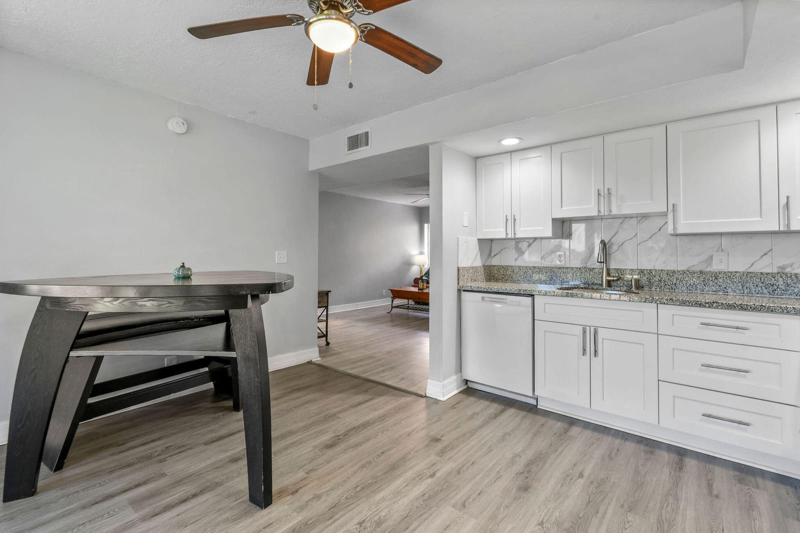 5160 Las Verdes Circle 314, Delray Beach, FL 33484 photo 10