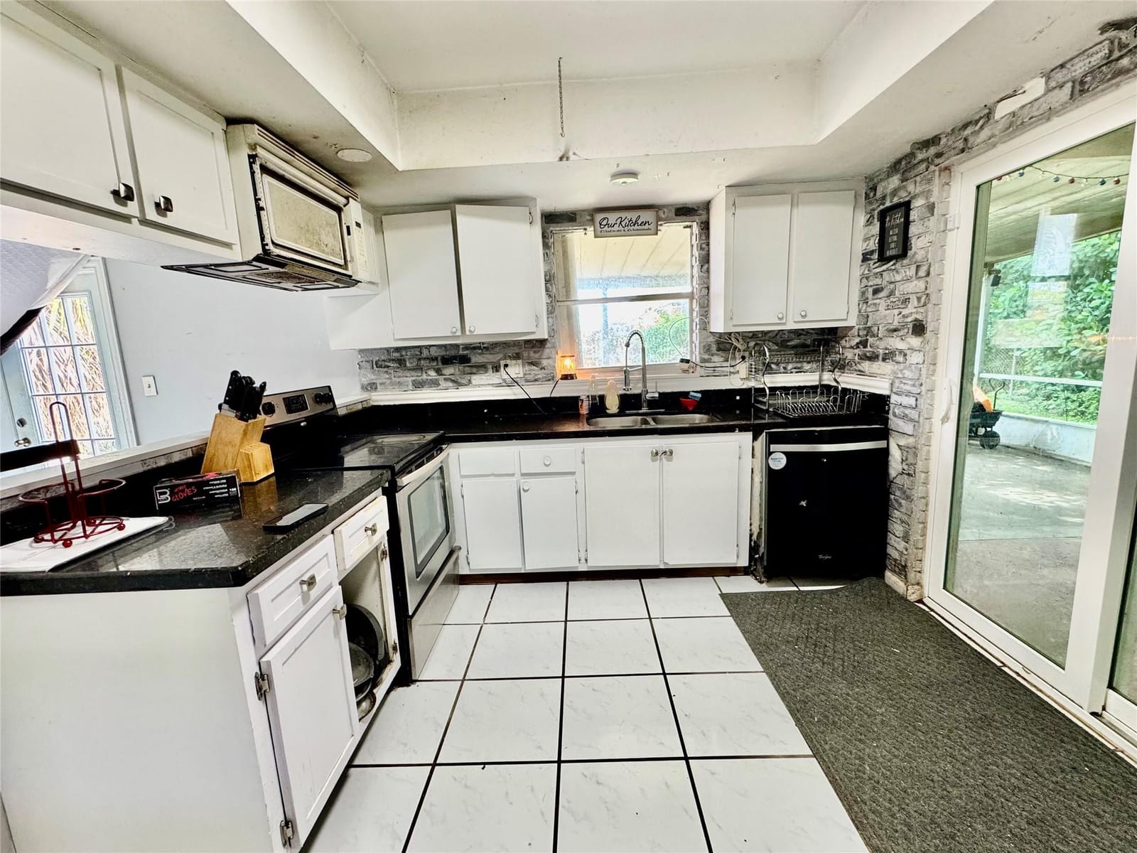 8212 NW 74th Terrace — photo 8