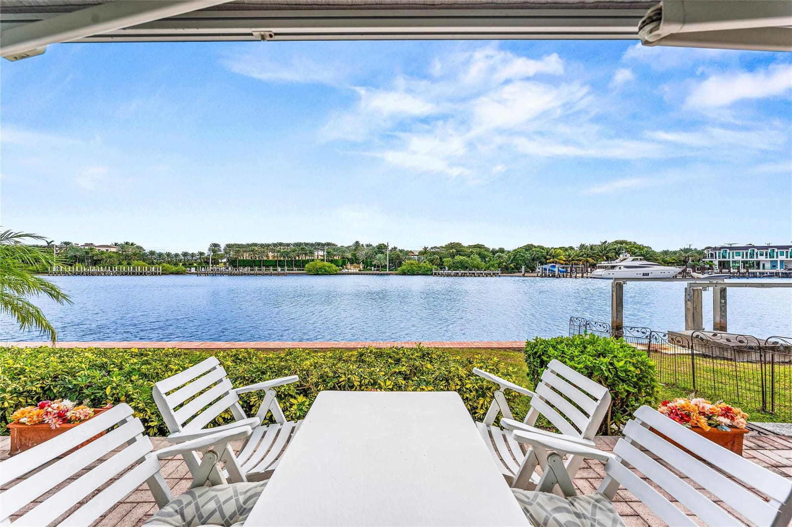 2758 NE 30th Avenue 1A, Lighthouse Point, FL 33064