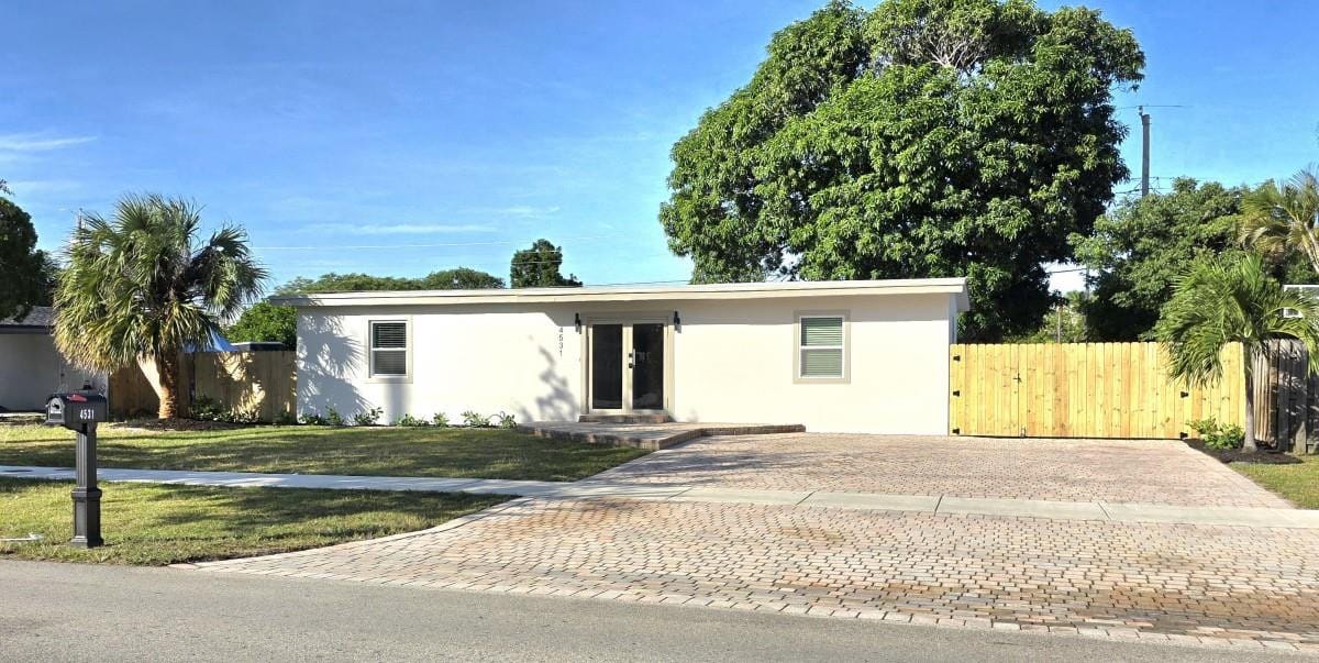 4531 NE 15th Avenue, Pompano Beach, FL 33064