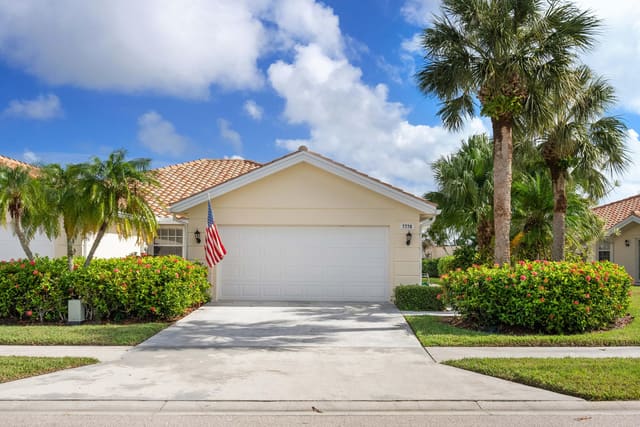 7770 SE Spicewood Circle, Hobe Sound, FL 33455