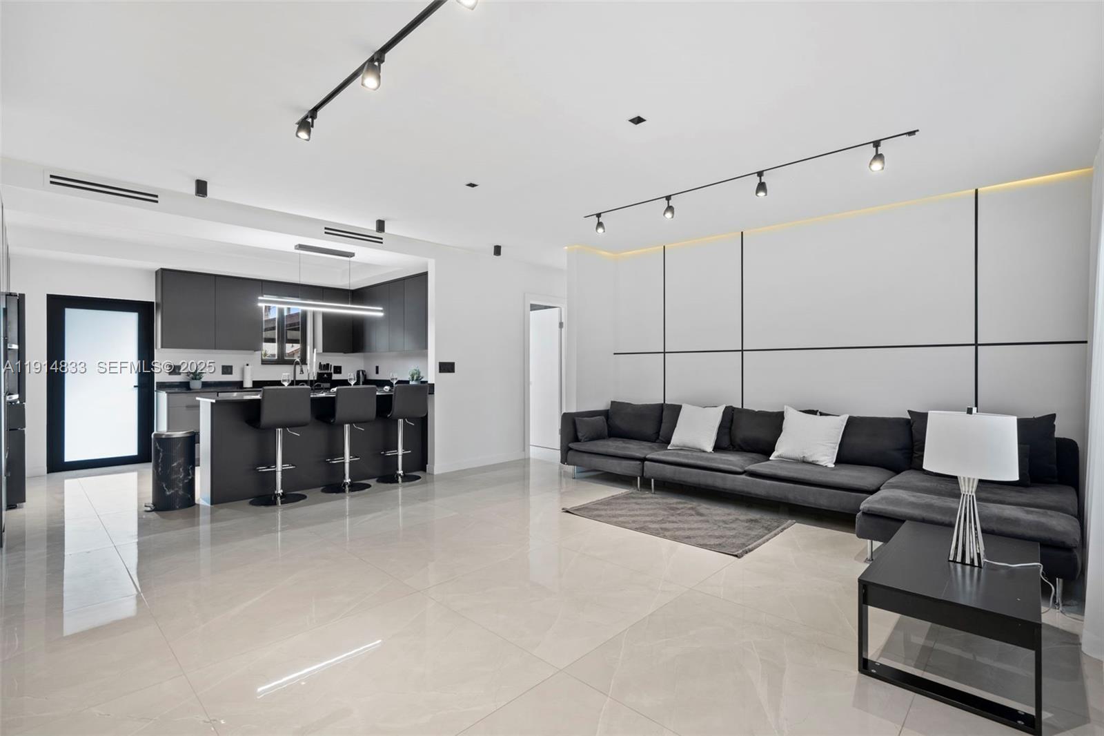 1101 N 14th Avenue, Hollywood, FL 33020, Hollywood