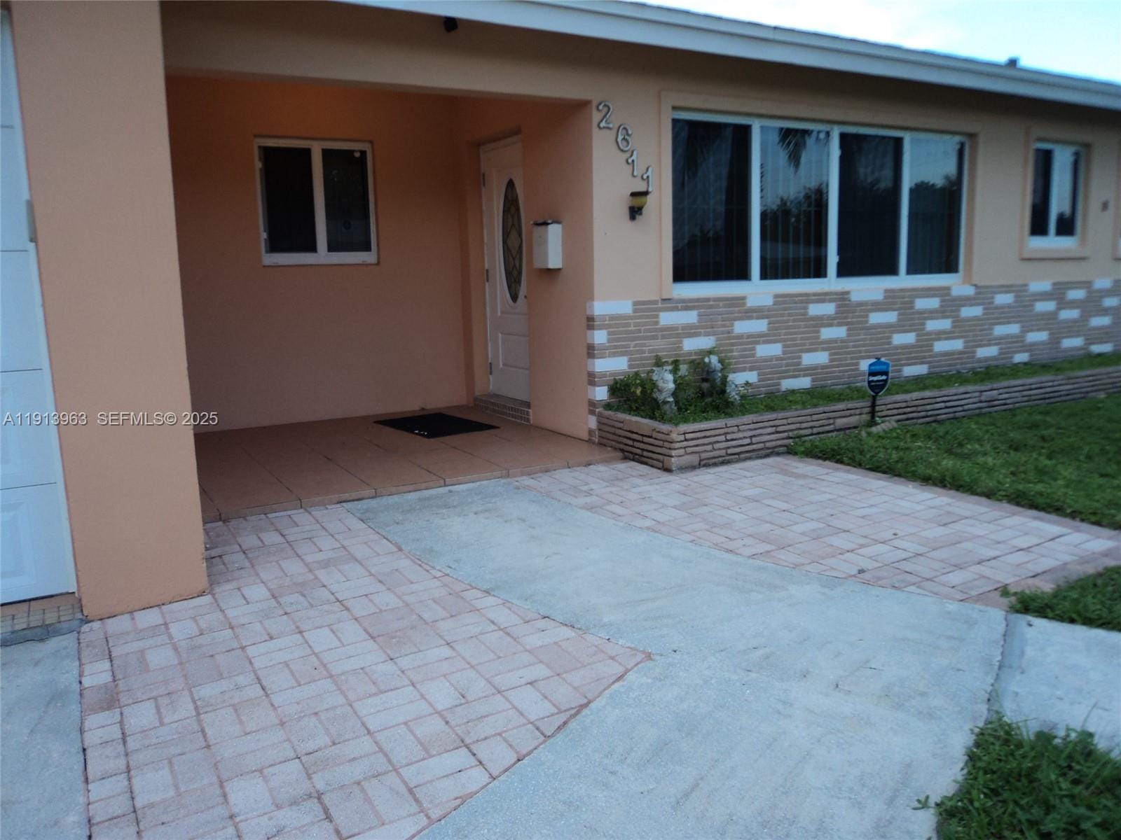 2611 Rodman Street — photo 2