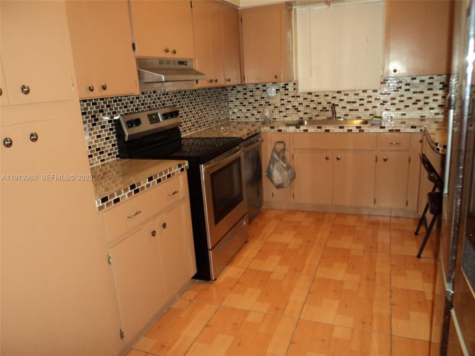 2611 Rodman Street — photo 6
