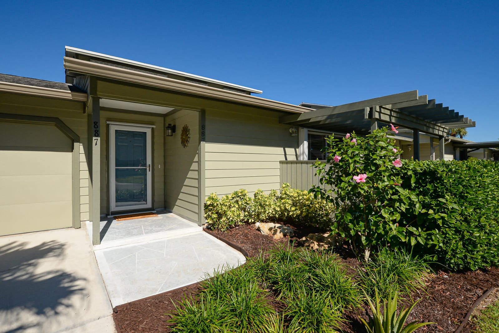 887 NE Dahoon Terrace, Jensen Beach, FL 34957 photo 5