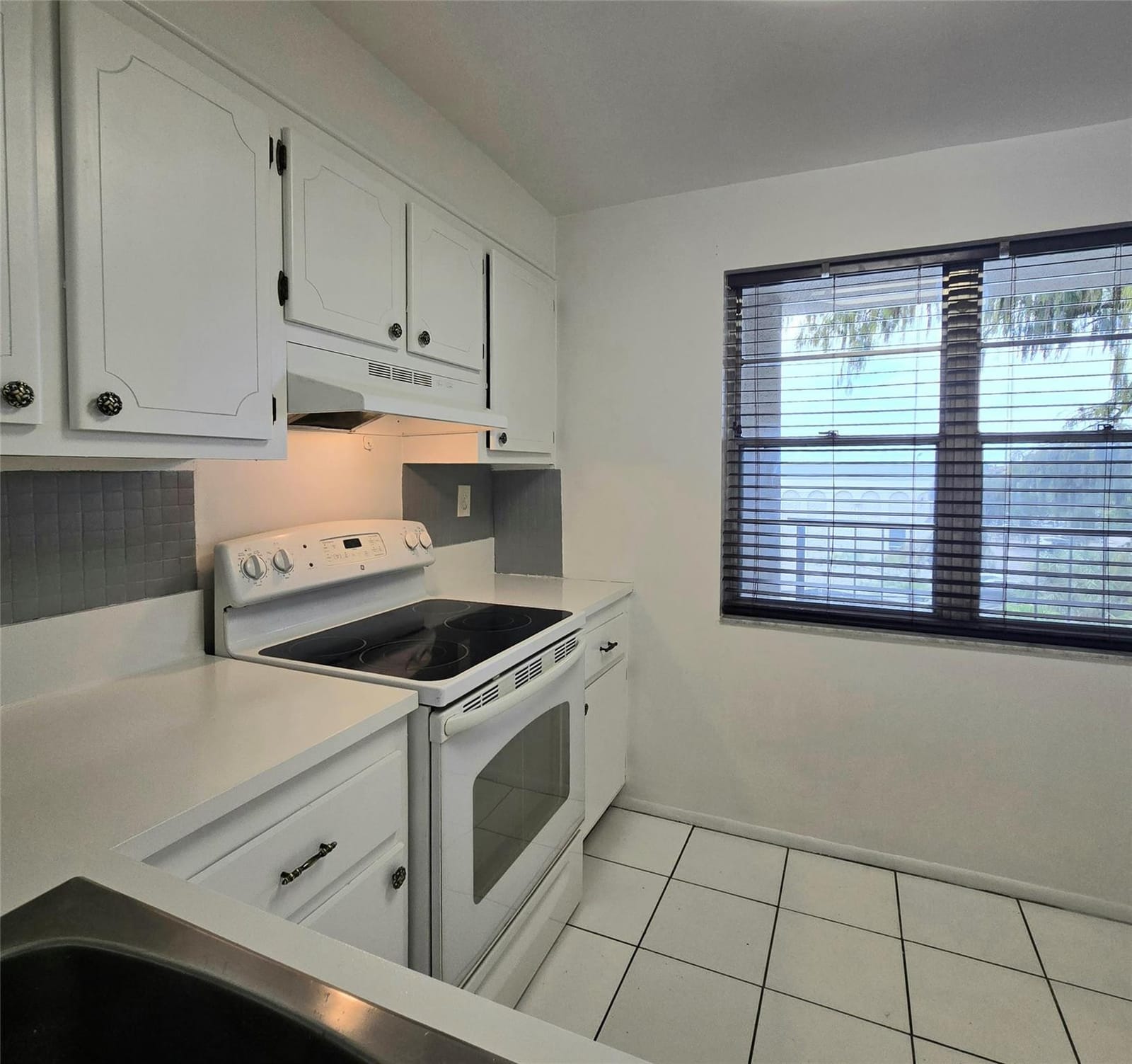 4898 NW 29th Court 412, Lauderdale Lakes, FL 33313 photo 26