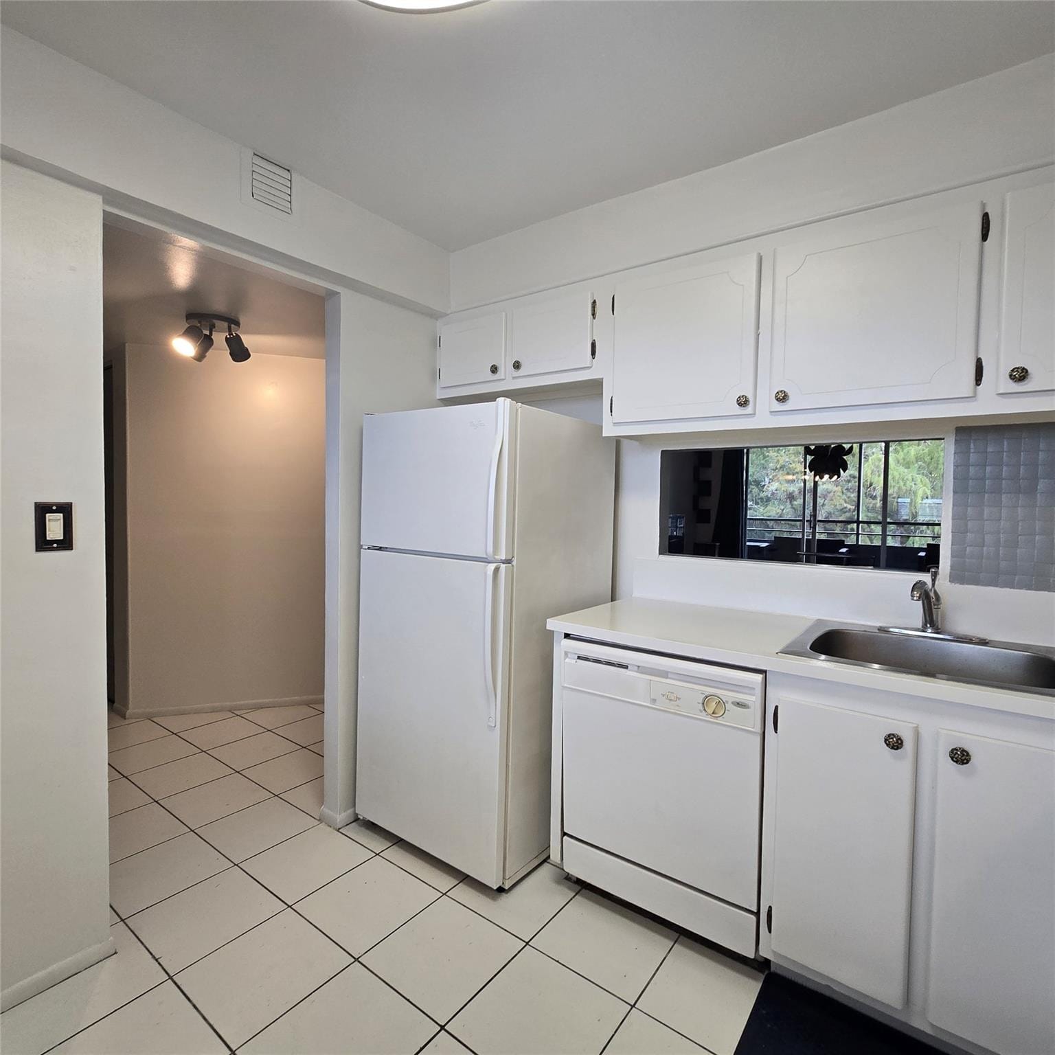 4898 NW 29th Court 412, Lauderdale Lakes, FL 33313 photo 27