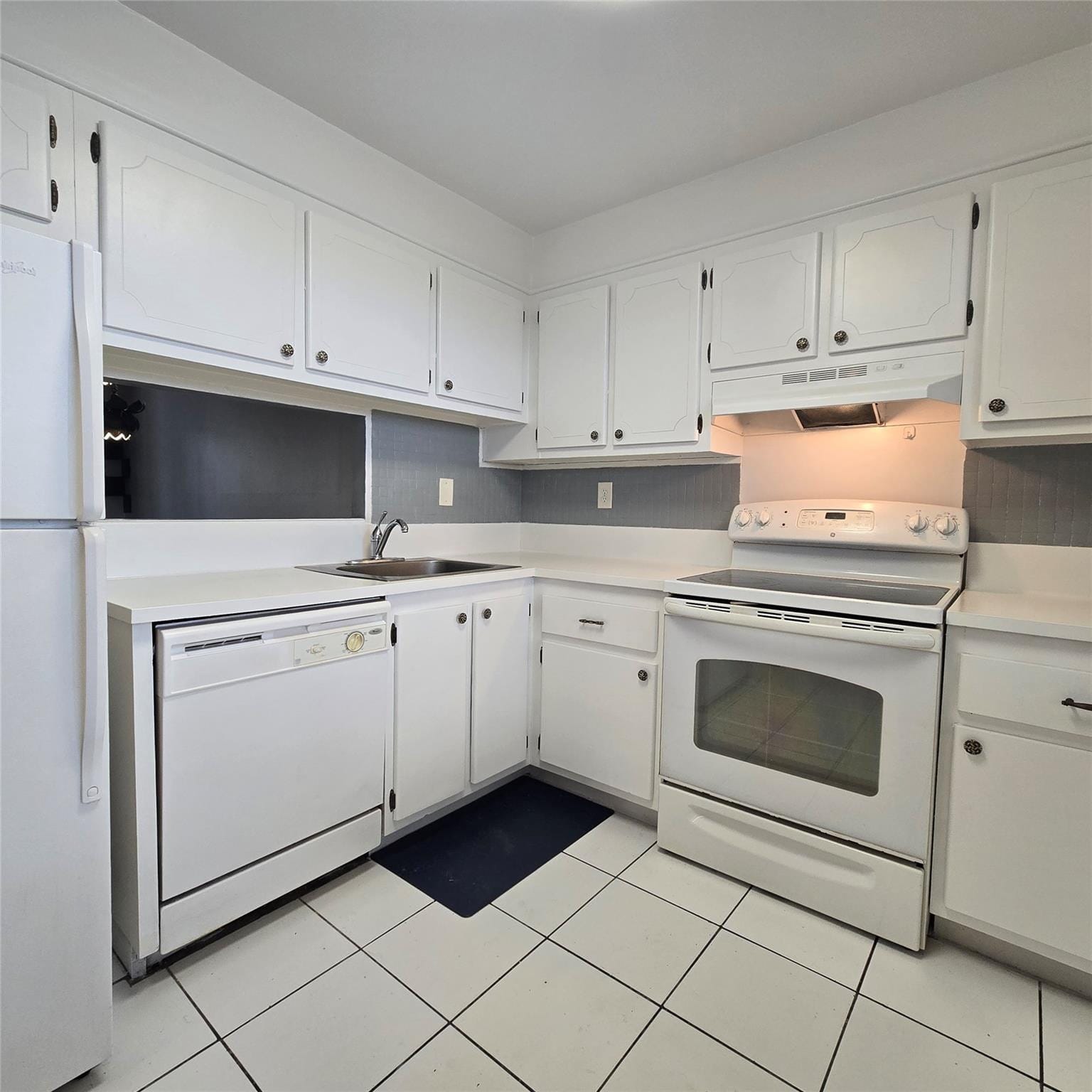4898 NW 29th Court 412, Lauderdale Lakes, FL 33313 photo 7