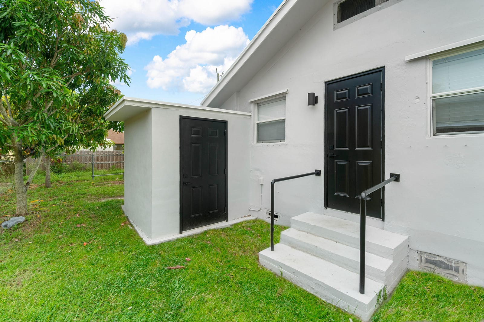 137 SW 9th Avenue, Delray Beach, FL 33444 photo 24