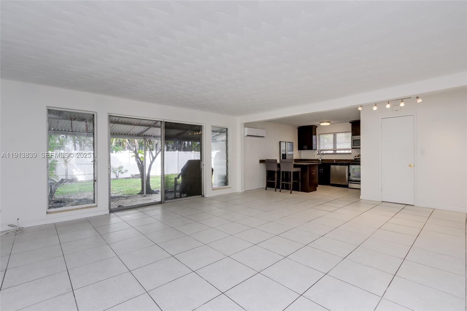 2513 NE 33 Rd Avenue, Fort Lauderdale, FL 33305 photo 12