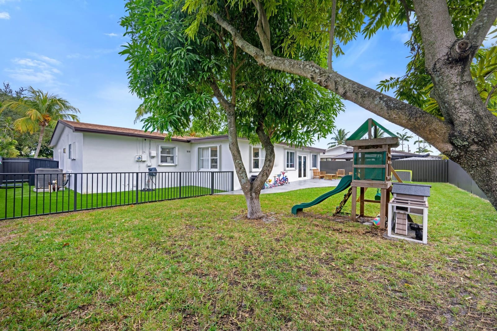 300 SW 65th Way, Pembroke Pines, FL 33023 photo 26