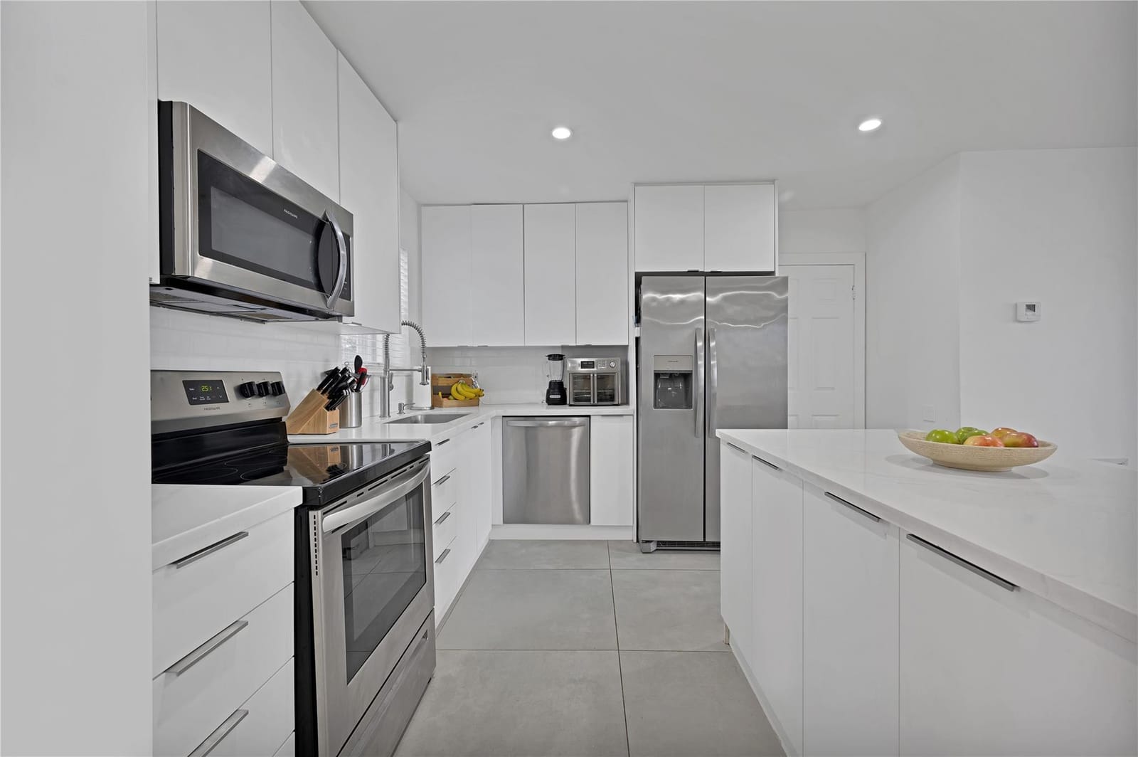 300 SW 65th Way — photo 5