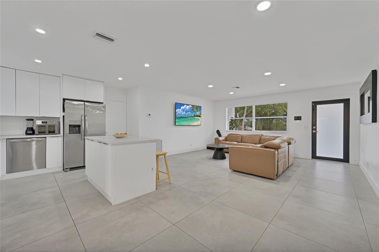 300 SW 65th Way — photo 8