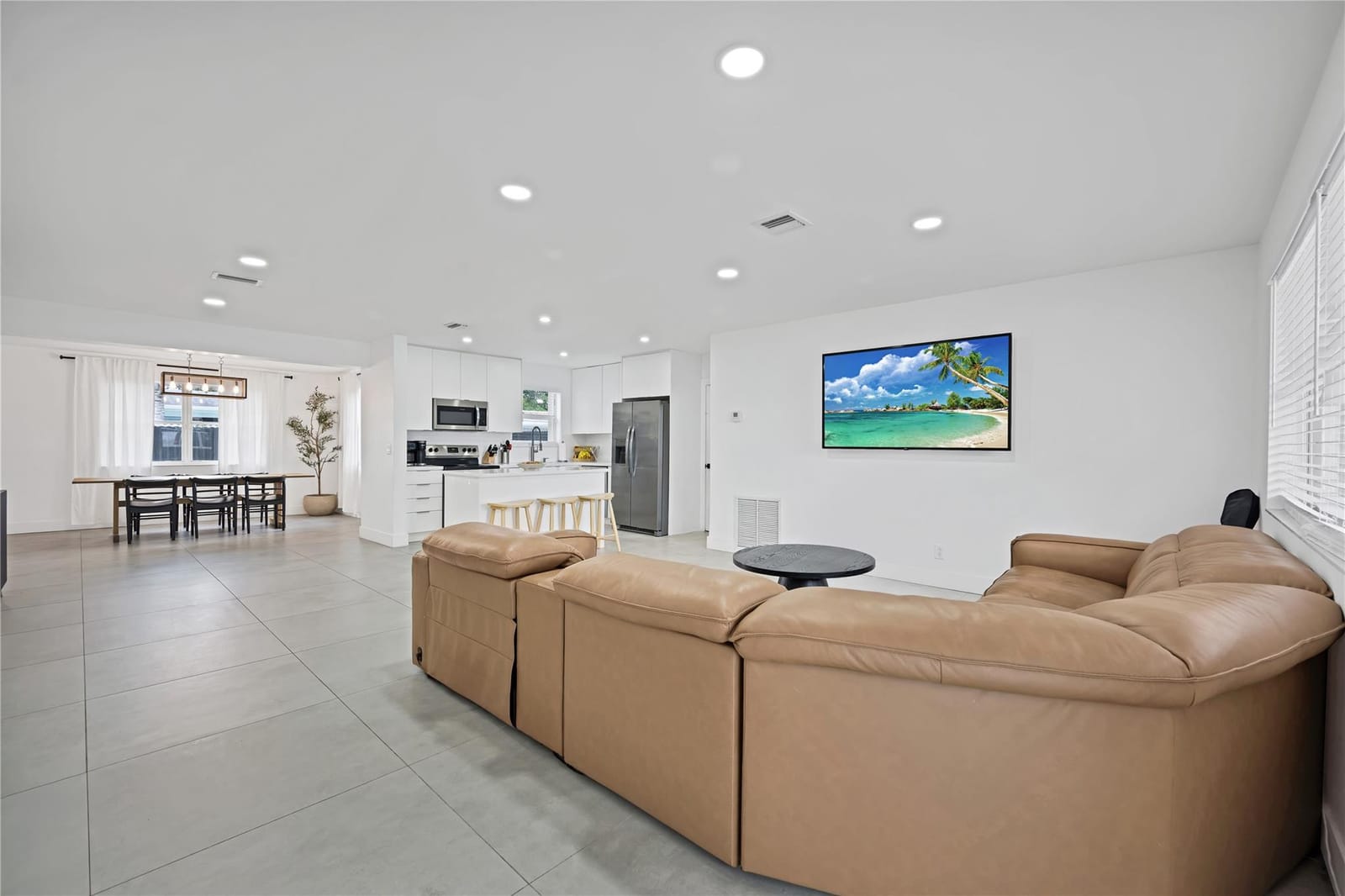 300 SW 65th Way — photo 9