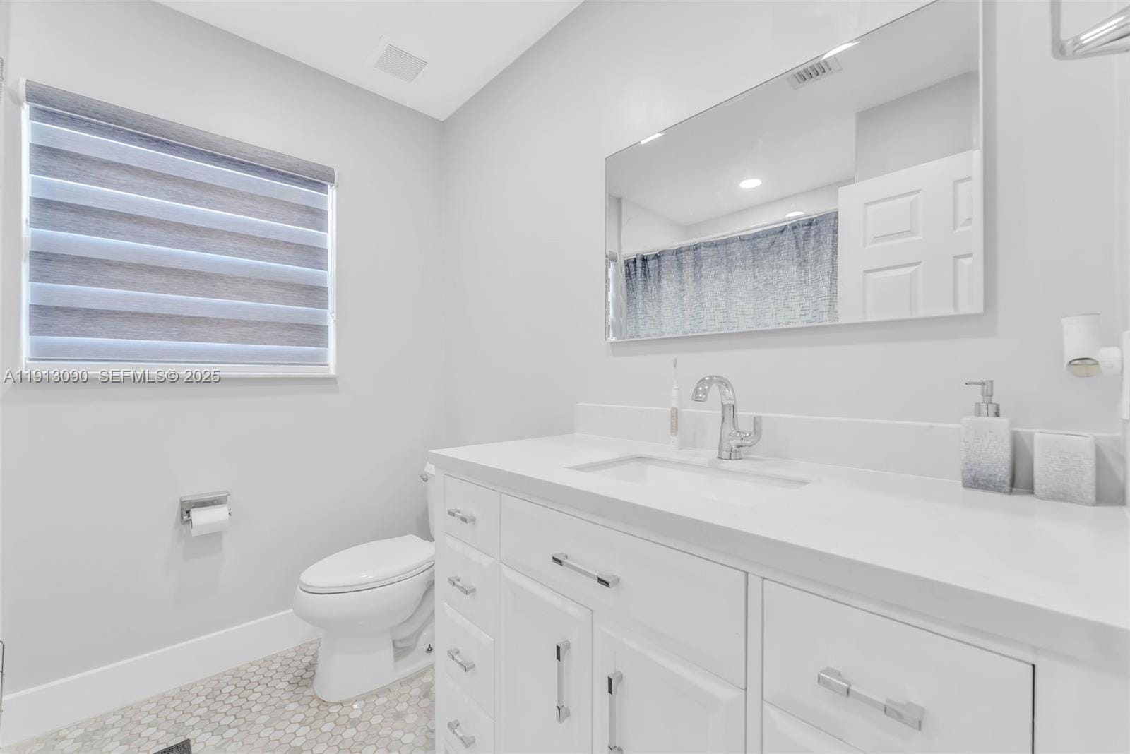 15475 SW 138th Terrace, Miami, FL 33196 photo 15