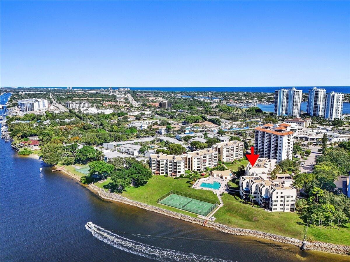 364 Golfview Road 405, North Palm Beach, FL 33408 photo 30