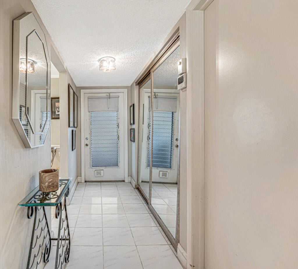 33 Abbey Lane 103, Delray Beach, FL 33446 photo 16
