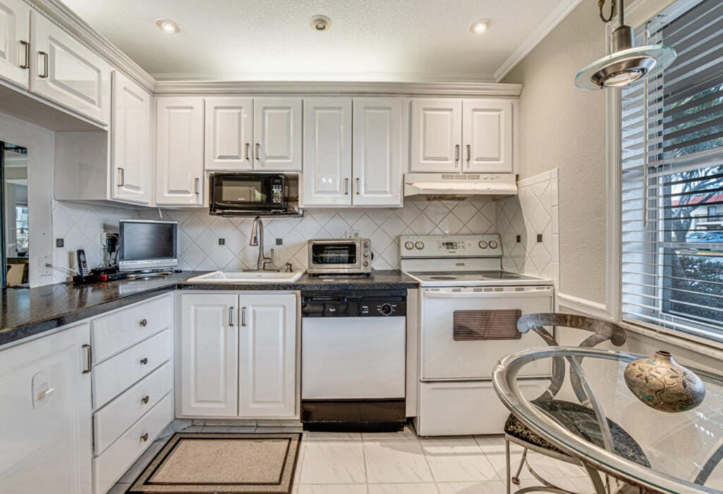 33 Abbey Lane 103, Delray Beach, FL 33446 photo 17