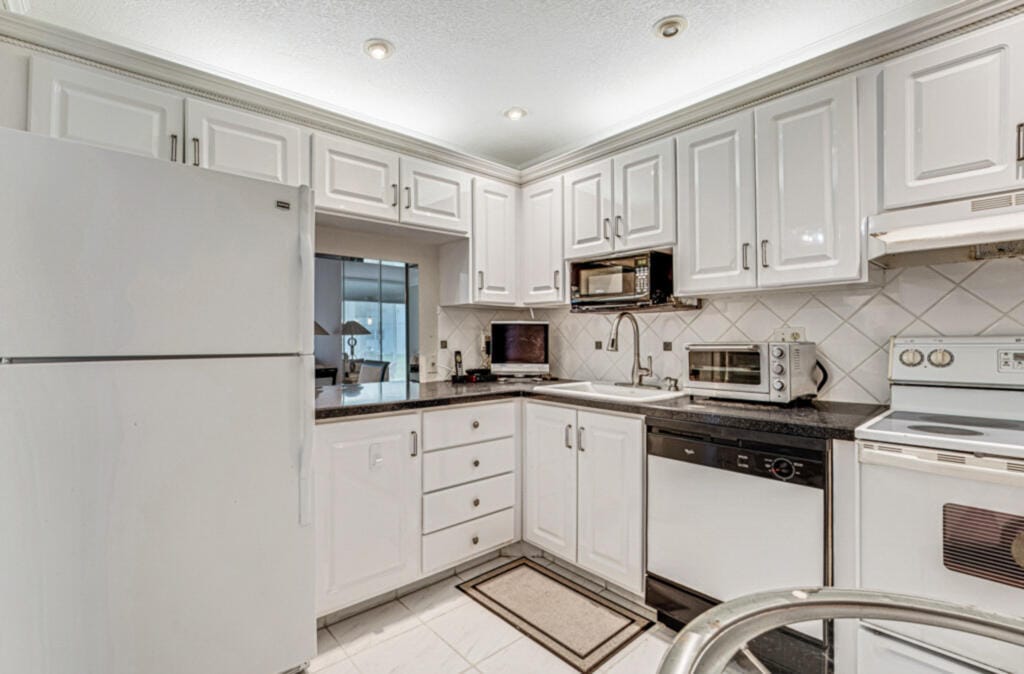 33 Abbey Lane 103, Delray Beach, FL 33446 photo 19