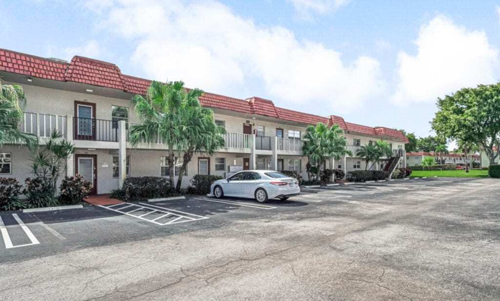 33 Abbey Lane 103, Delray Beach, FL 33446 photo 3