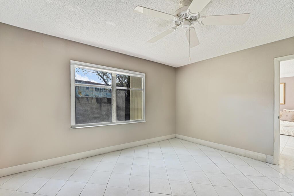 33 Abbey Lane 103, Delray Beach, FL 33446 photo 24