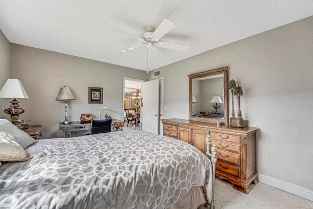 33 Abbey Lane 103, Delray Beach, FL 33446 photo 25
