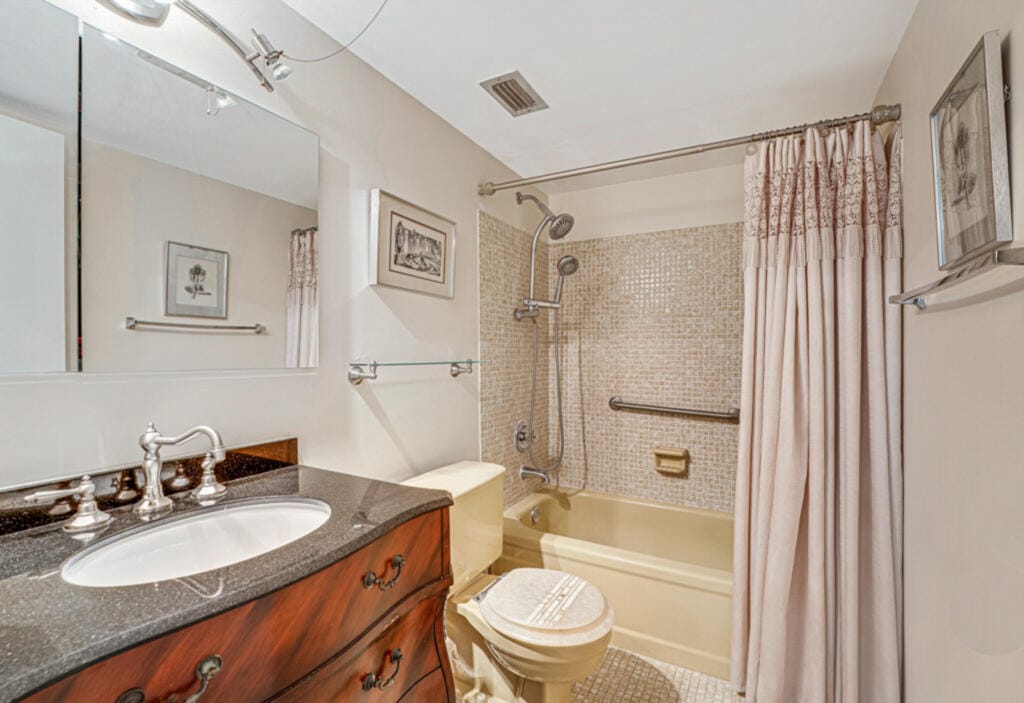 33 Abbey Lane 103, Delray Beach, FL 33446 photo 26