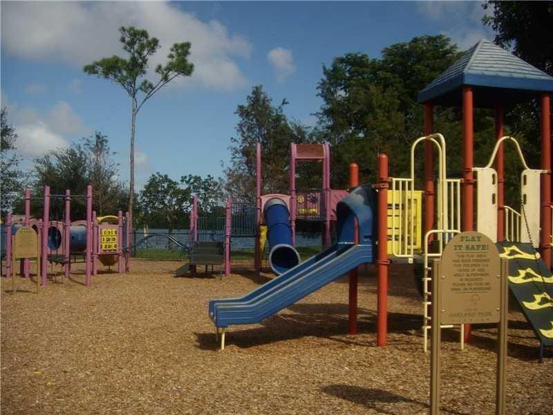 2031 NW 39th Court, Oakland Park, FL 33309 photo 18