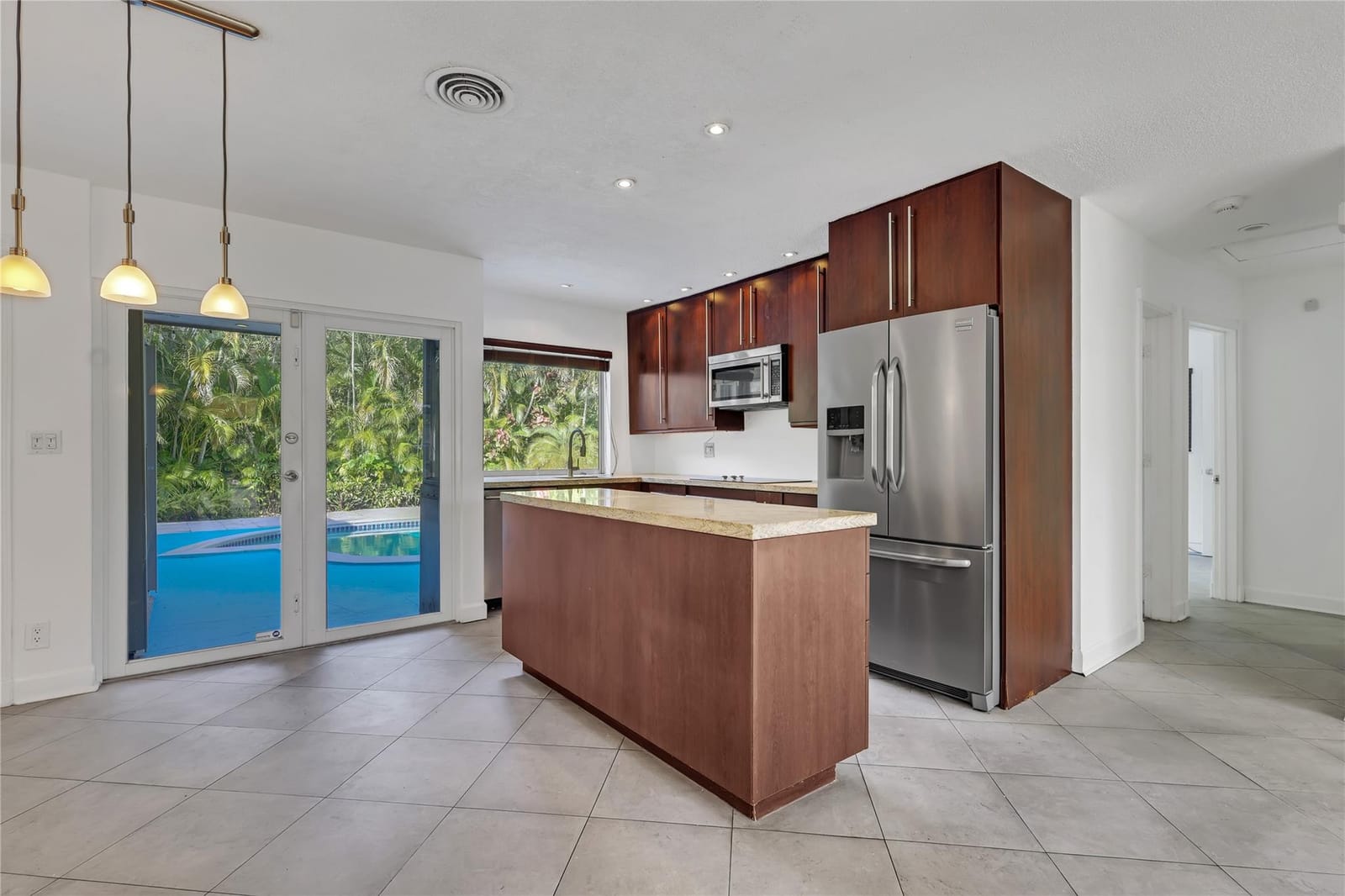 2031 NW 39th Court, Oakland Park, FL 33309 photo 24