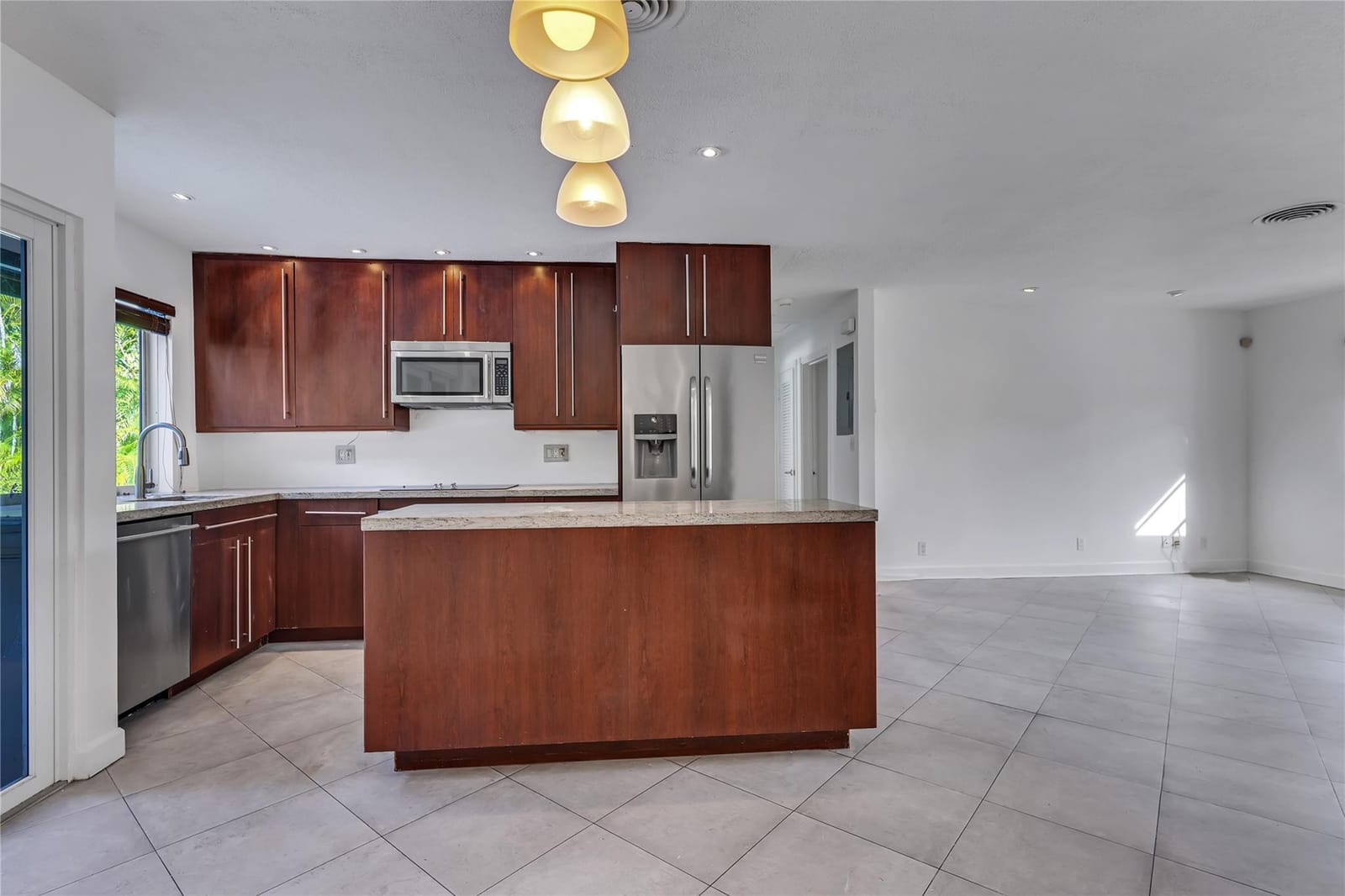2031 NW 39th Court, Oakland Park, FL 33309 photo 26