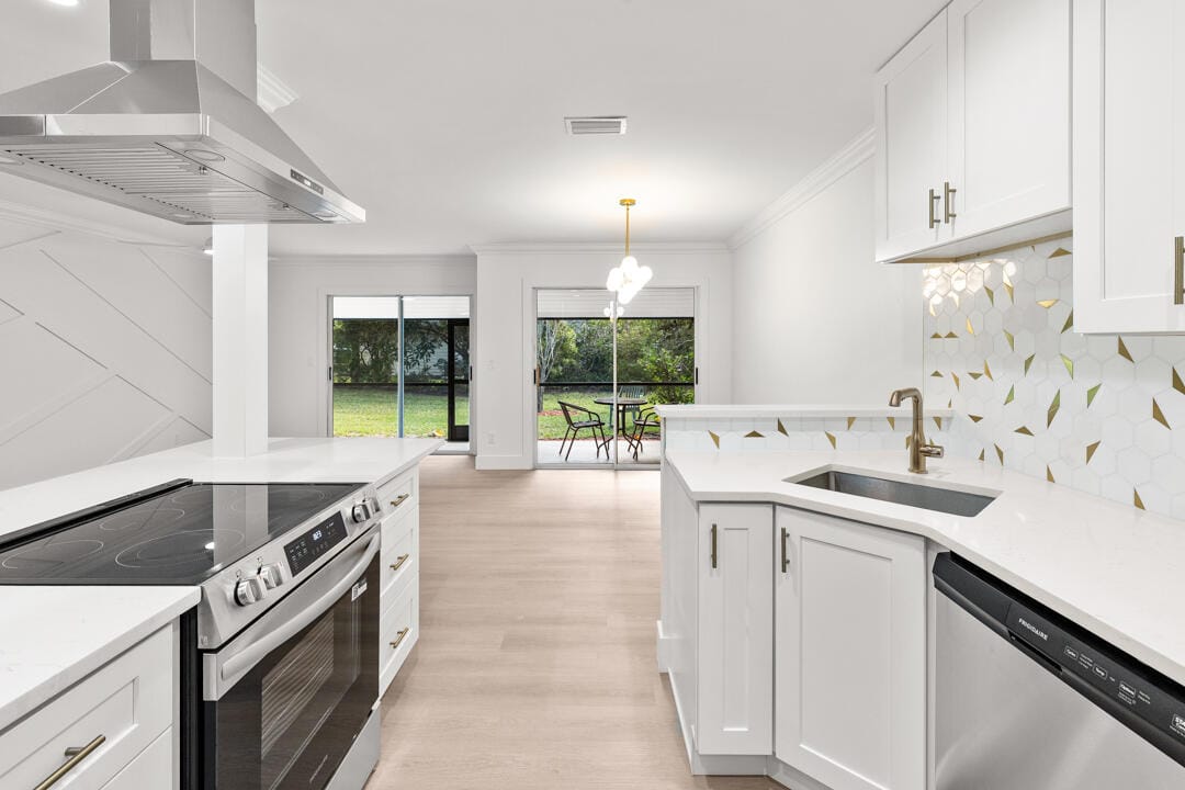 652 NE Wax Myrtle Way, Jensen Beach, FL 34957 photo 16