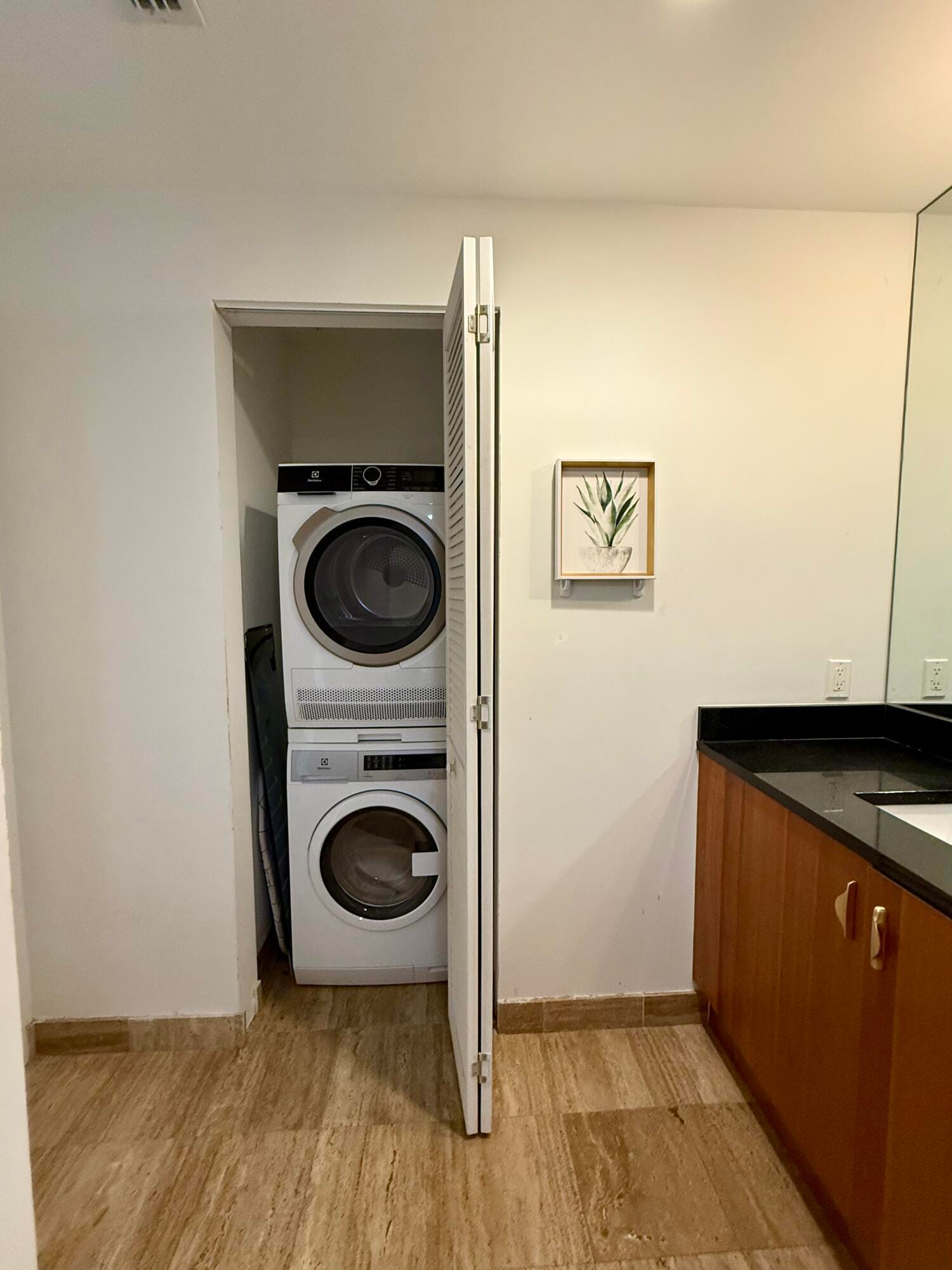 300 S Biscayne Boulevard T-2209, Miami, FL 33131 photo 13