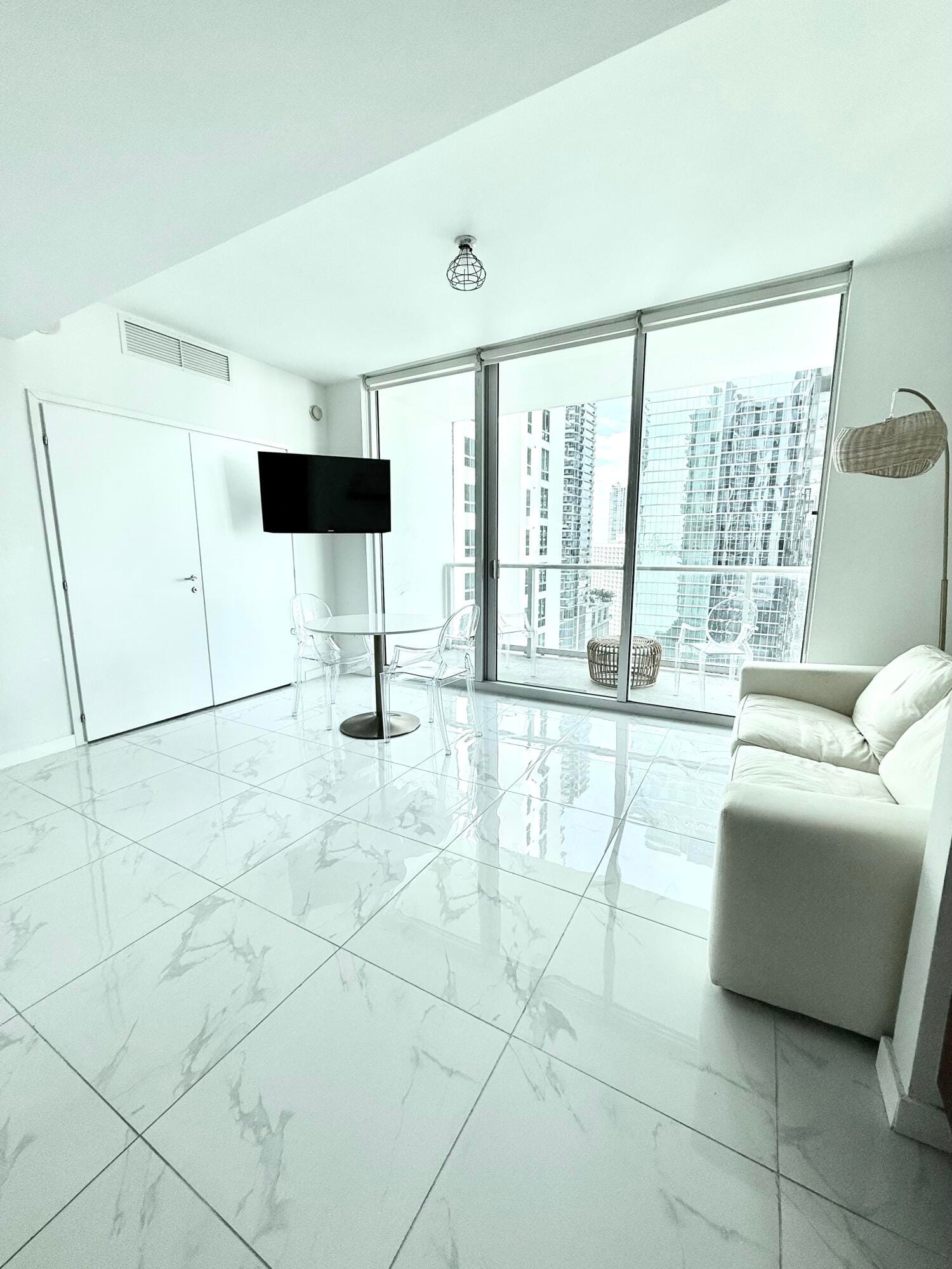 300 S Biscayne Boulevard T-2209, Miami, FL 33131 photo 6