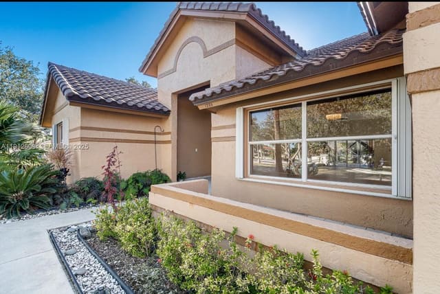 1200 NW 161st Avenue, Pembroke Pines, FL 33028