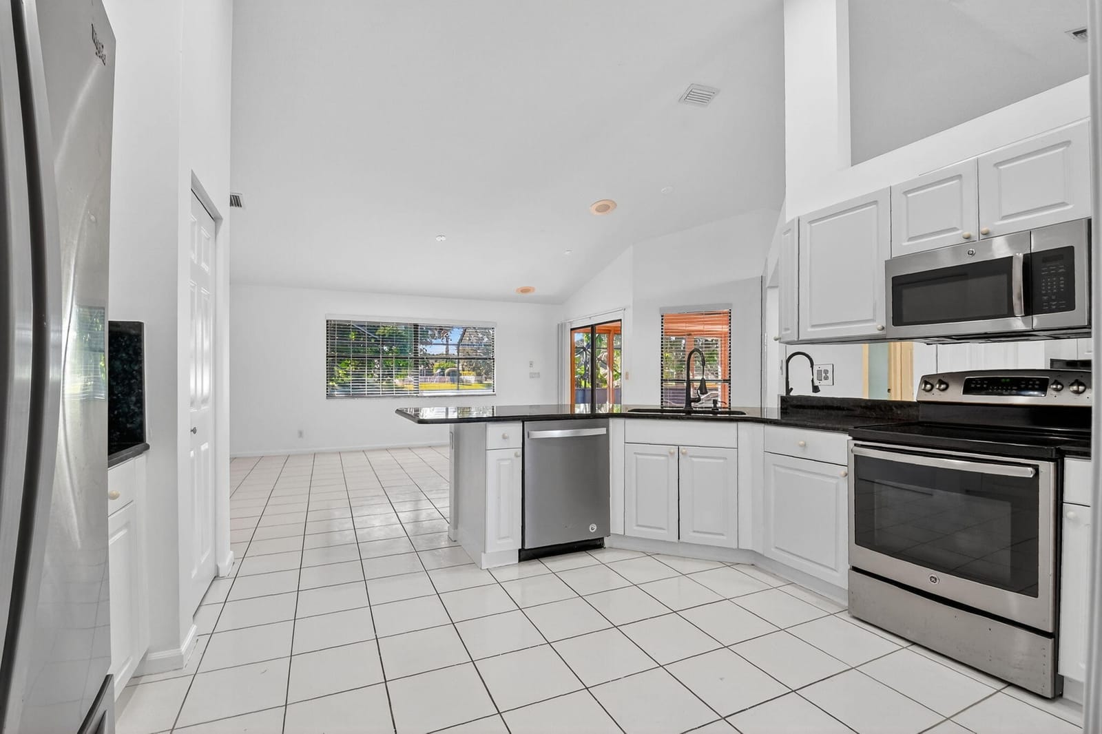 172 Monterey Way, Royal Palm Beach, FL 33411 photo 22