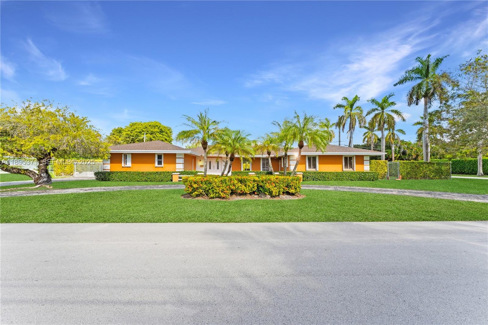 7205 SW 109th Terrace, Pinecrest, FL 33156