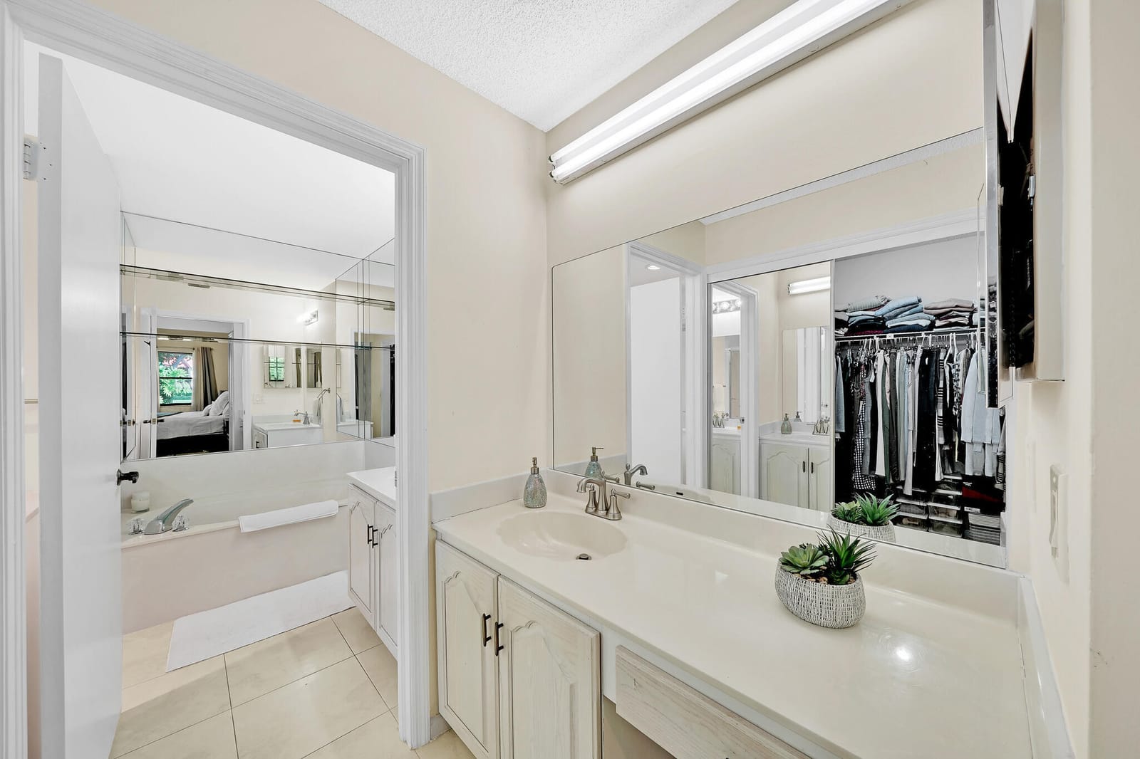 5939 Parkwalk Circle W, Boynton Beach, FL 33472 photo 19