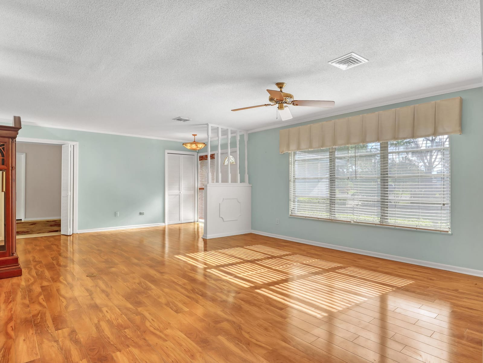 853 Palo Verde Court, Haverhill, FL 33415 photo 12