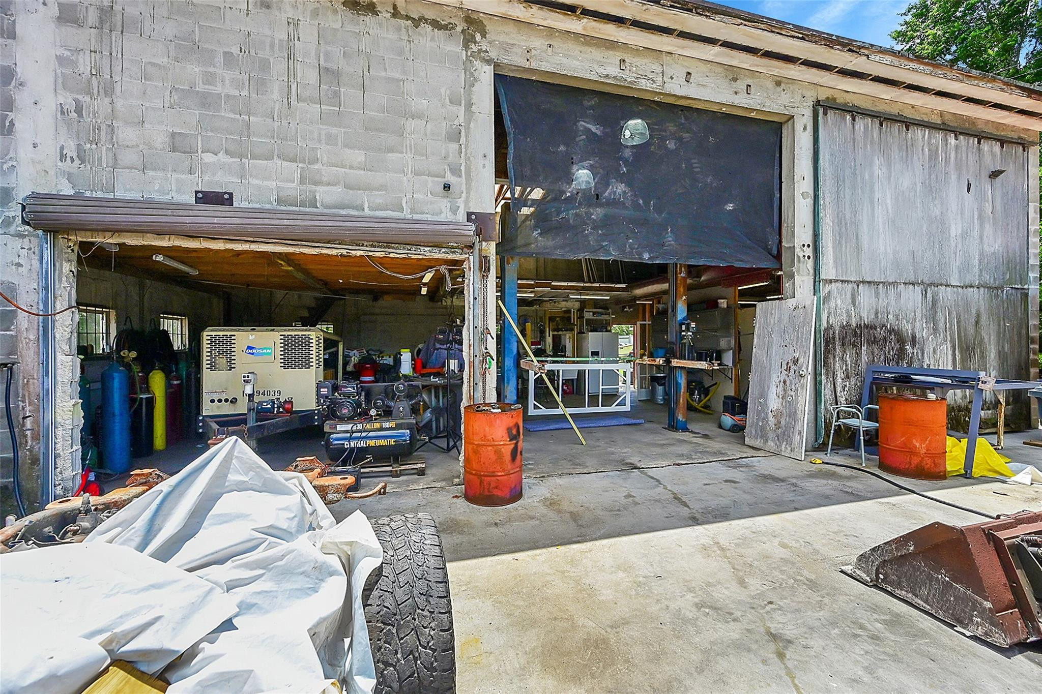 1841 NW Avenue L — photo 5