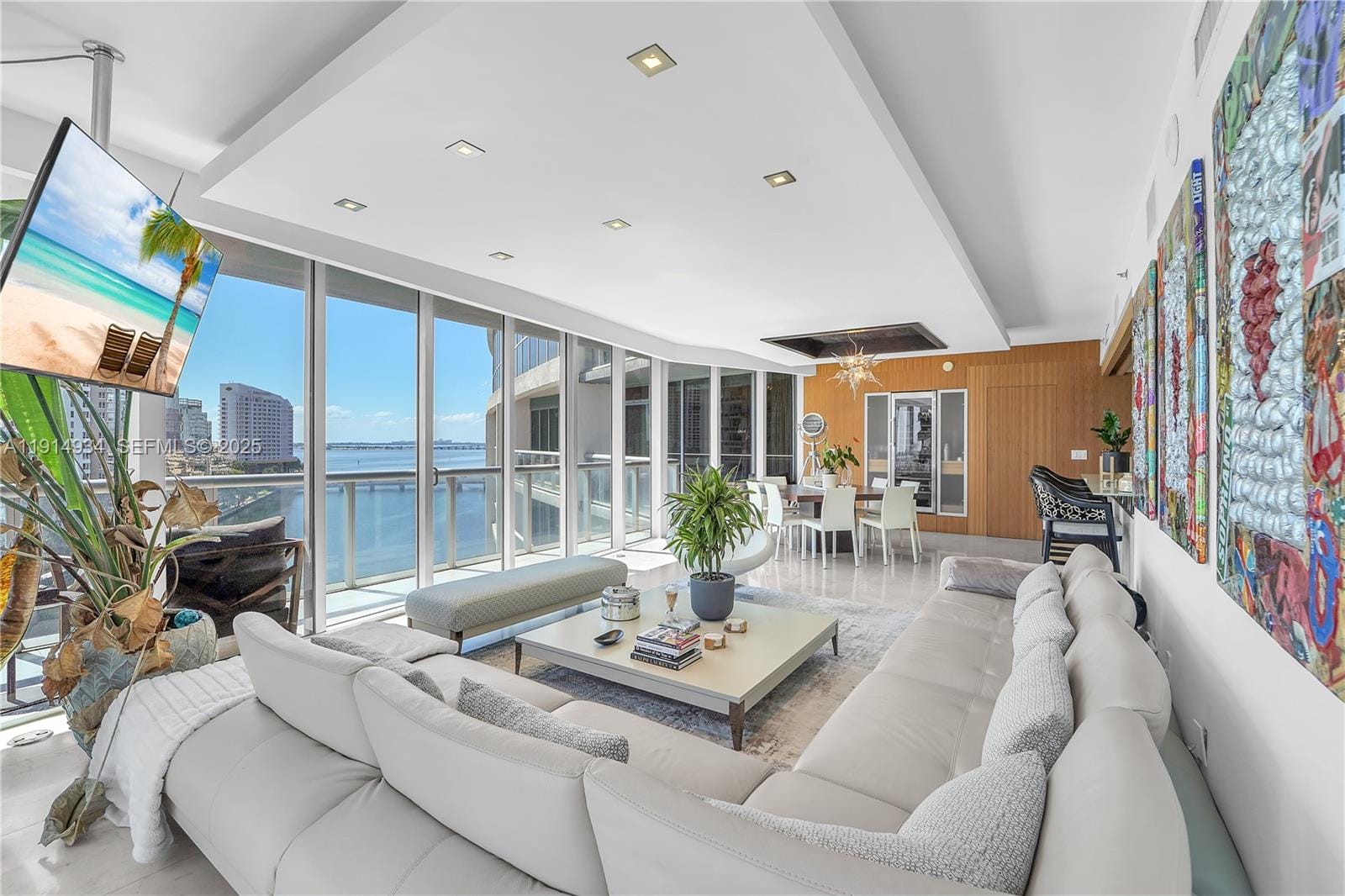 465 Brickell Avenue 1001, Miami, FL 33131