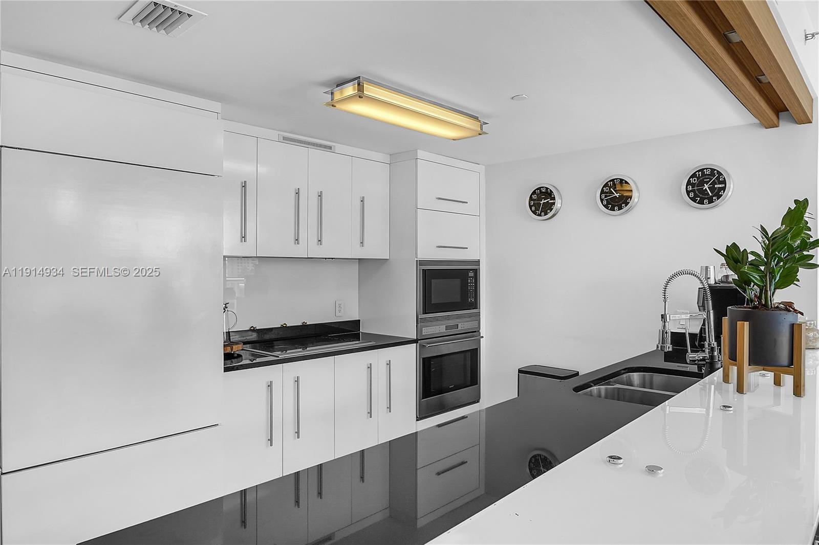465 Brickell Avenue 1001, Miami, FL 33131 photo 13