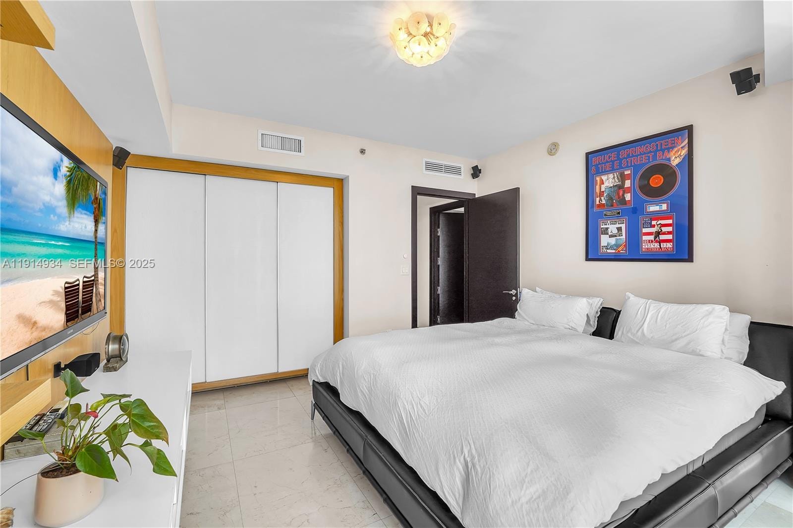 465 Brickell Avenue 1001, Miami, FL 33131 photo 30