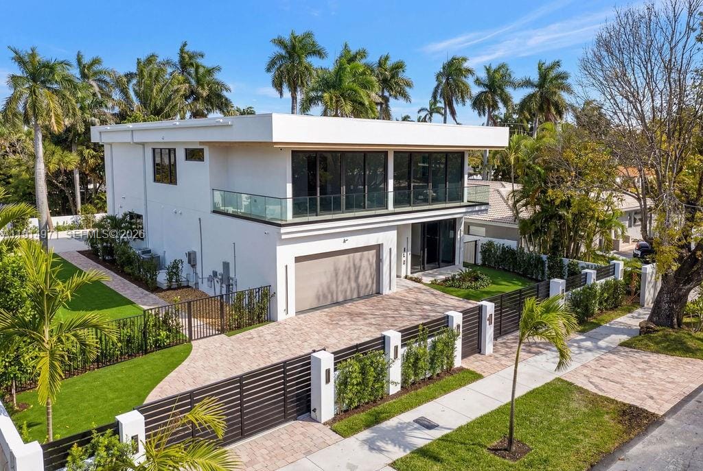 714 NE 18th Avenue, Fort Lauderdale, FL 33304