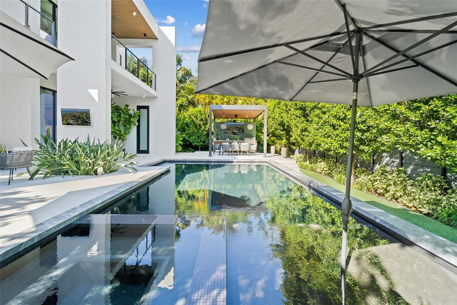 8625 NE 10th Avenue, Miami, FL 33138