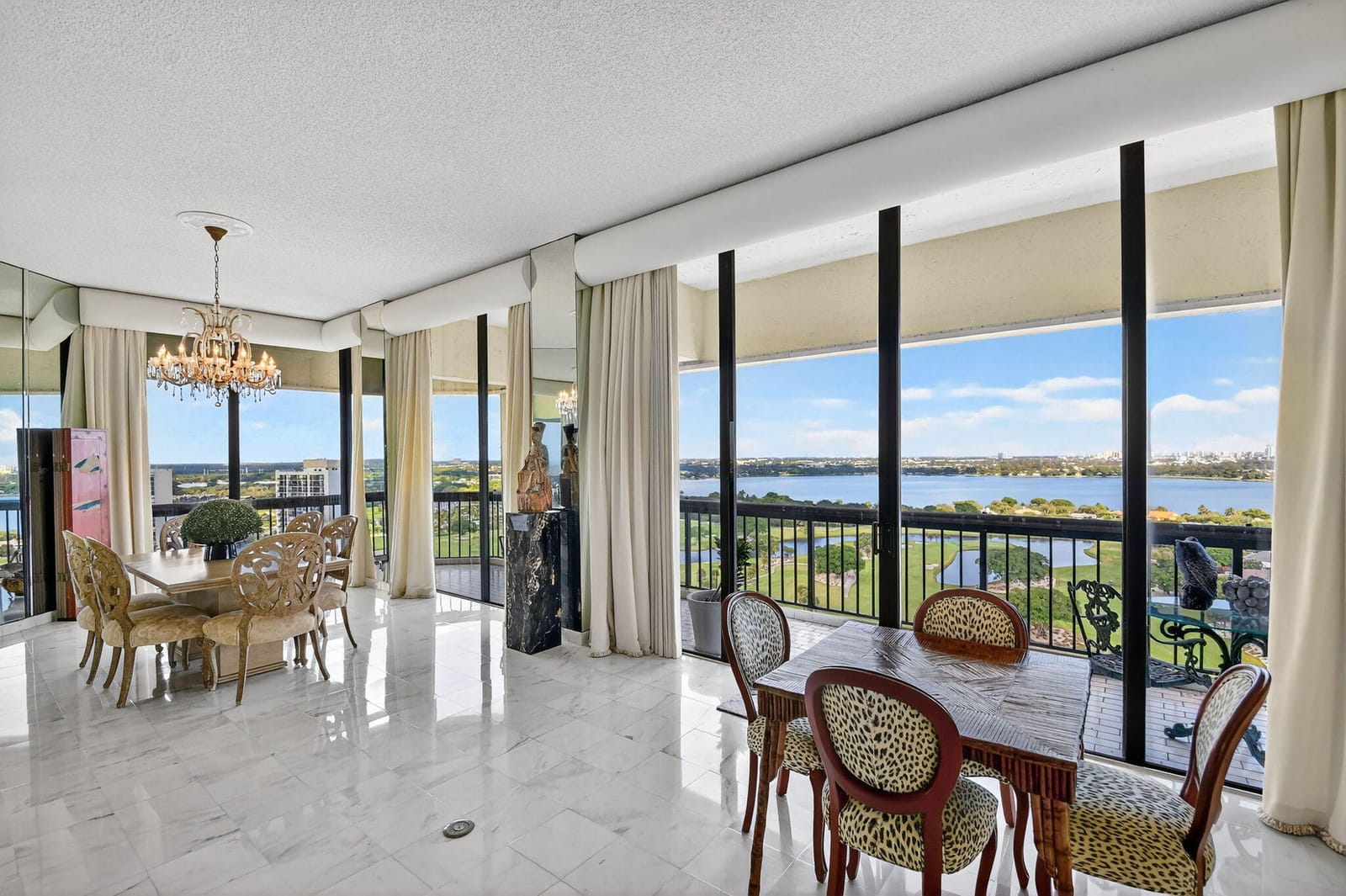 1900 Consulate Place 2201, West Palm Beach, FL 33401 photo 3