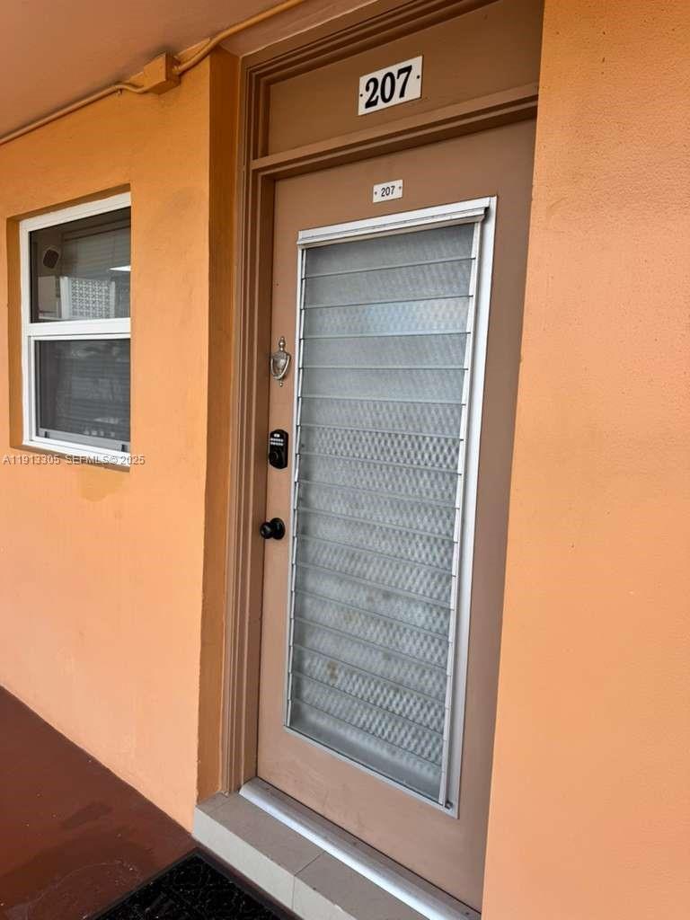 3001 NW 46th Avenue 207, Lauderdale Lakes, FL 33313, Lauderdale Lakes