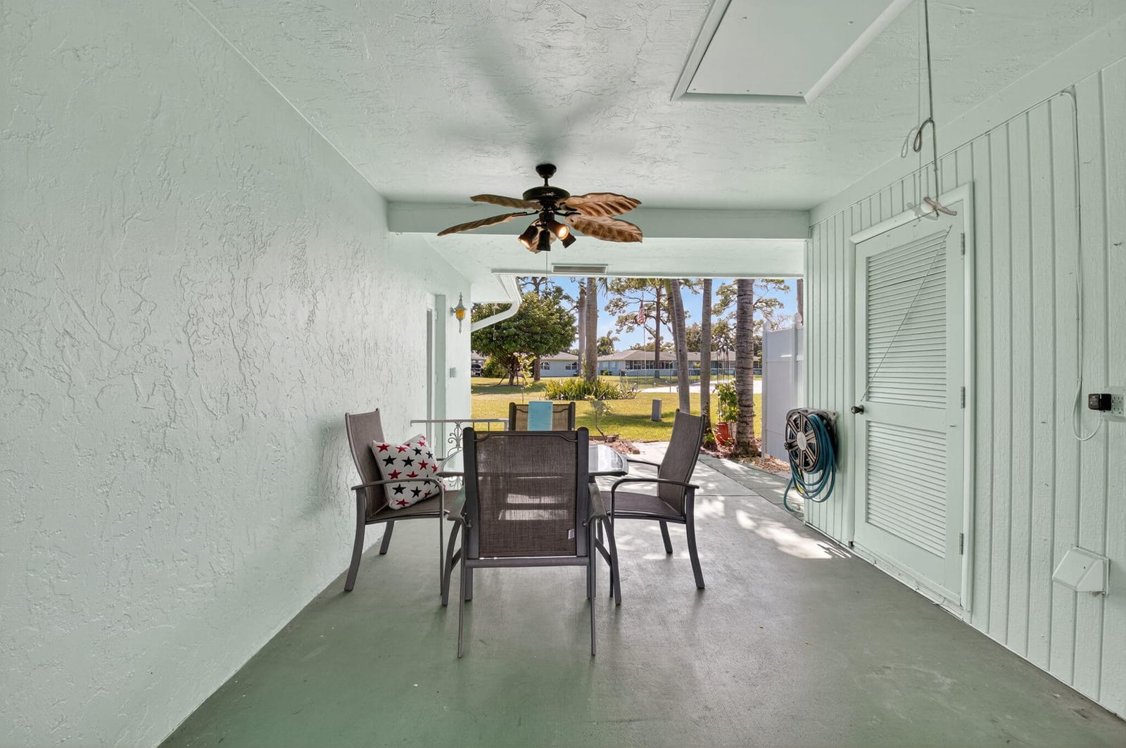 634 Hummingbird Lane — photo 4
