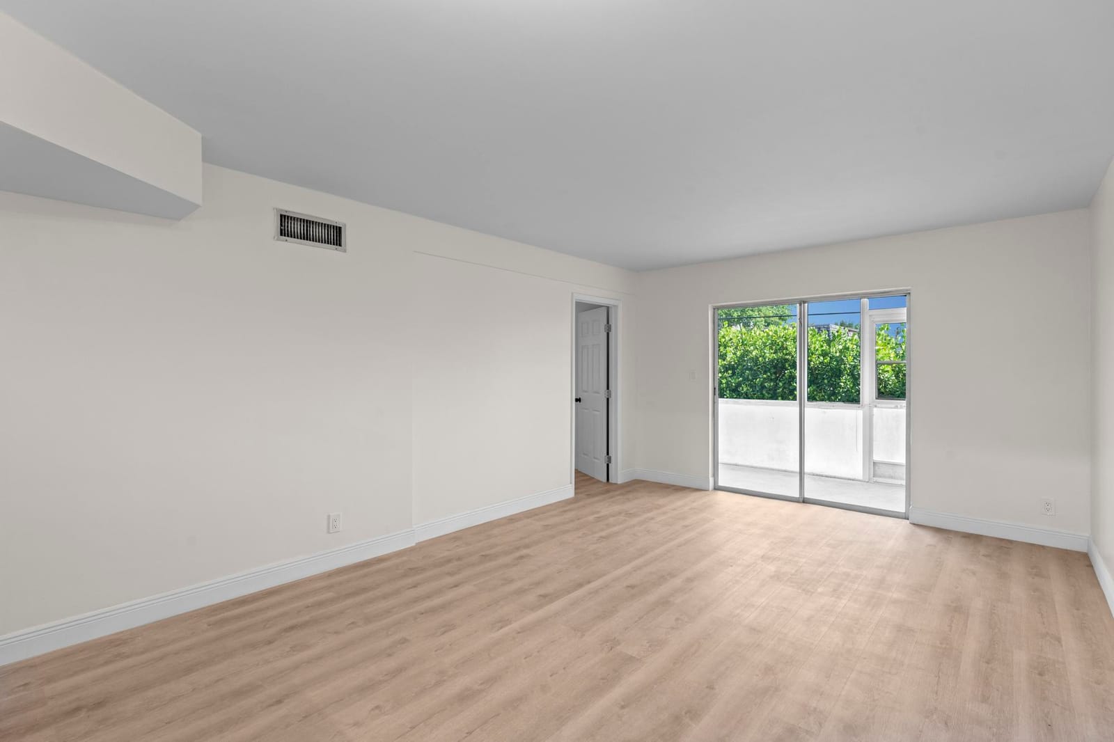 2647 Garden Drive 101 — photo 10
