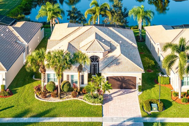 9091 Sanderson Court, Boynton Beach, FL 33473